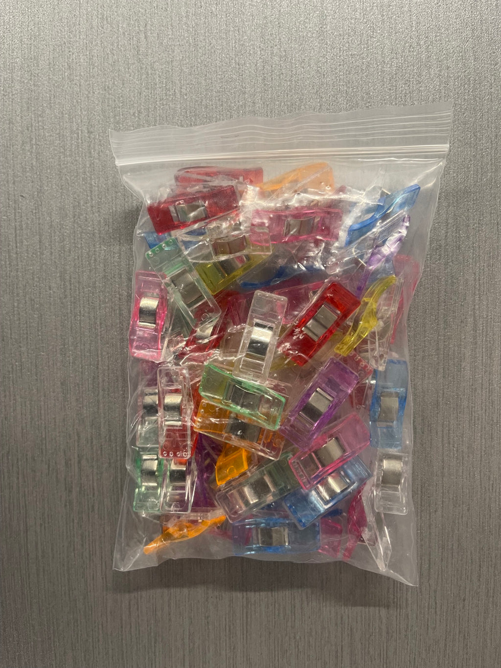 Fabrona GripLock Sewing Clips (50-Pack) – Heavy-Duty Fabric Clamps for Quilting & Crafting