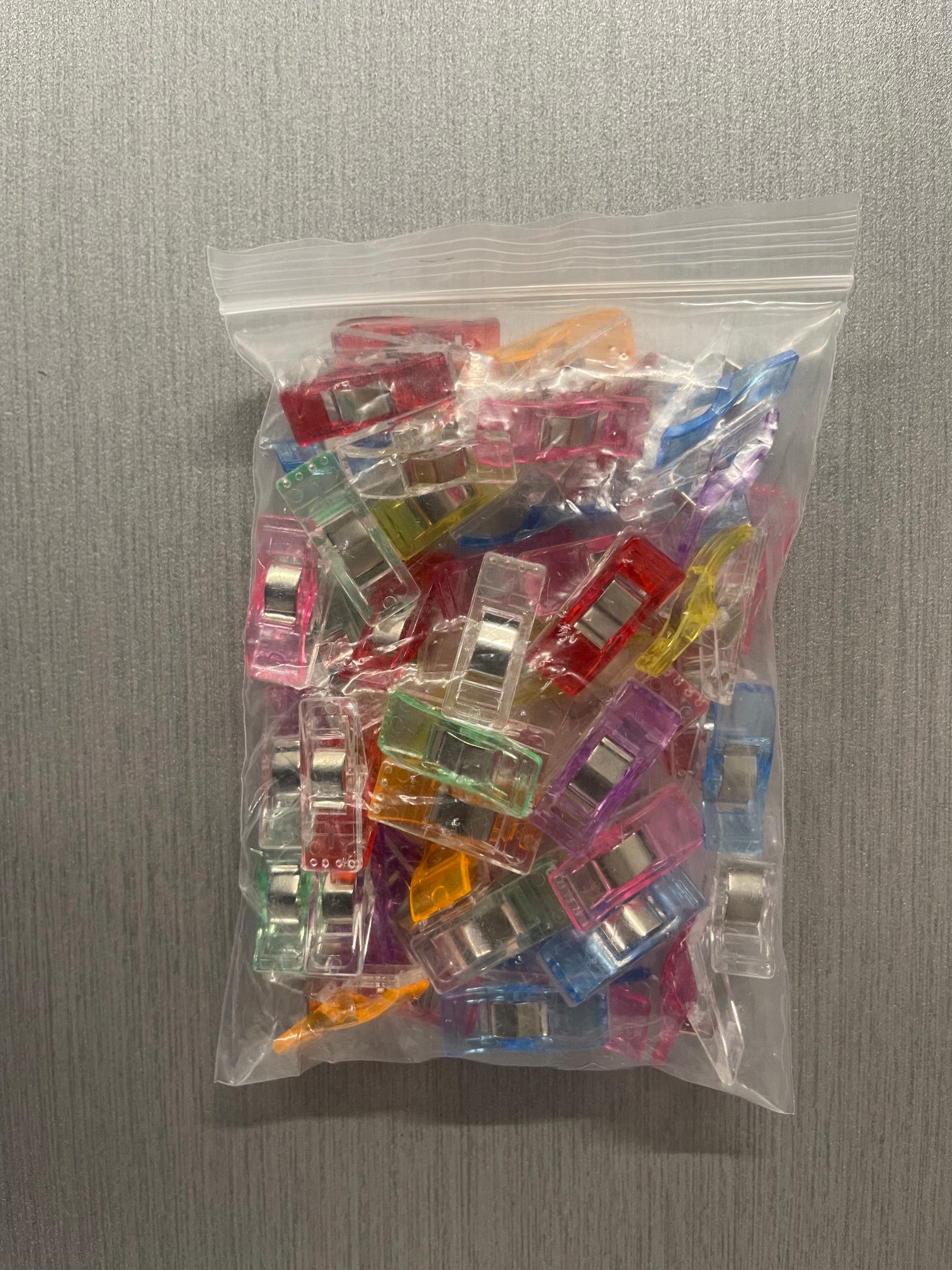 Fabrona GripLock Sewing Clips (50-Pack) – Heavy-Duty Fabric Clamps for Quilting & Crafting